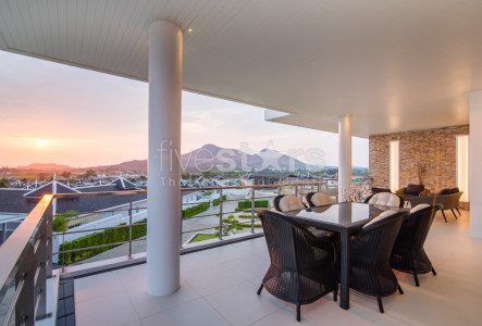 Property AHHQ30974